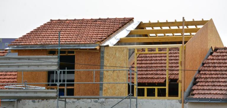 Remplacement de charpente à Besançon : quels signes doivent alerter ?